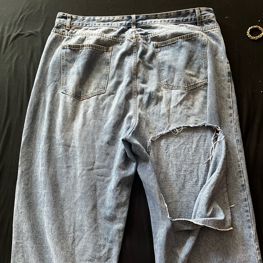 plus size oversized distressed jeans